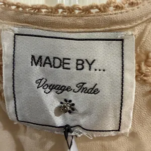 Beige Embroidered Women's Top Tan Size L thumbnail 3