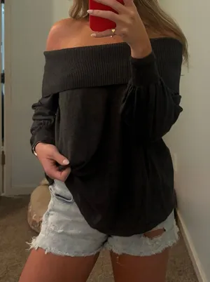 CeCe Off the shoulder sweater thumbnail 1