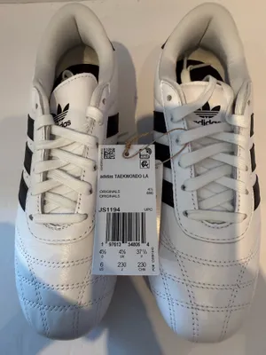 Women’s Adidas Taekwondo Lace size 6W with spare laces thumbnail 6