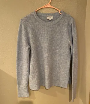 Sweater thumbnail 1