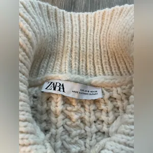 Zara Chunk Knitted Cream Crop Sweater S thumbnail 16