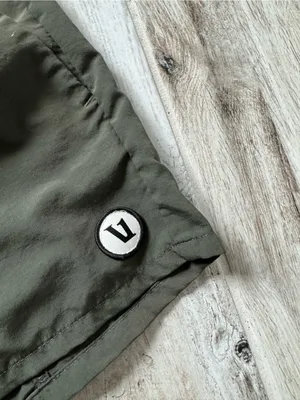 Vuori Sunwashed Olive Green Shorts Medium NWOT thumbnail 6