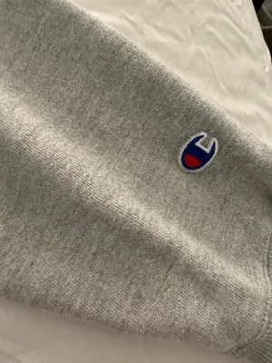 Champion Crewneck thumbnail 3