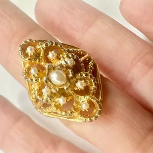 Gold tone faux pearl vintage ring thumbnail 1