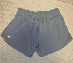 Lululemon Hotty Hot Shorts 2.5 In thumbnail 2