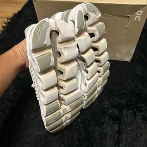 ON CLOUDSWIFT gray white running athletic training shoes sneakers  thumbnail 5