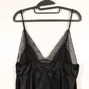 Victoria's Secret NWOT Black Lace Cami Size L thumbnail 3