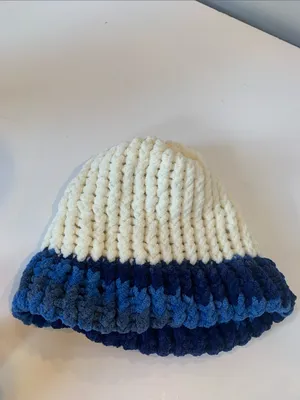 Handmade Unisex Men’s Chunky Hand Knit Winter Hat Off White with Blue Trim thumbnail 2