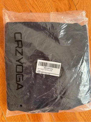NWT CRZ YOGA Butterluxe High Waisted Capri Leggings Pockets Black Large L thumbnail 6