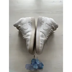 Nike Court Vision Mid‎ Top Sneakers Classic Style White Shoes Size US 8 thumbnail 2