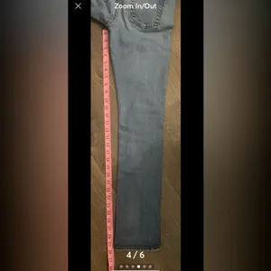 7 For All Mankind denim straight leg jean. Size 28” thumbnail 4