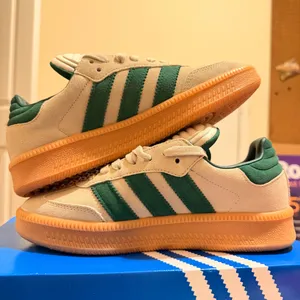Adidas Kids samba XLG J brand new with box tags thumbnail 7