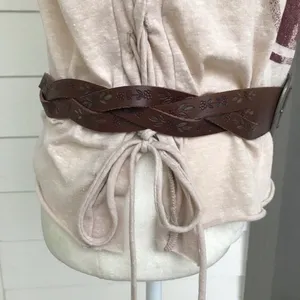 Vintage leather twisted tooled belt thumbnail 2