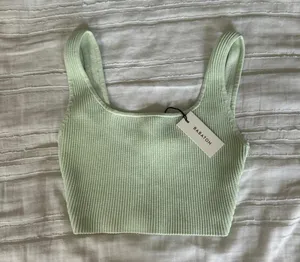 Aritzia tank top thumbnail 1