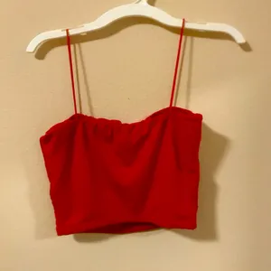Windsor RED TOPS Like New Red Cropped Tops Gorgeous worn just once. thumbnail 1