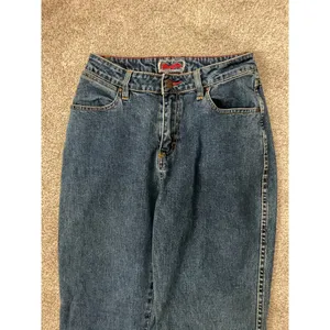Wrangler Women's Cowboy Cut Classic Western Style Jeans, 5/6x32 thumbnail 2