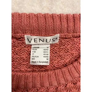 Venus Sweater‎ Women Medium Pink Textured Side Button Crew Neck thumbnail 2
