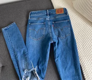 High Waisted Jeans Size 2 thumbnail 4