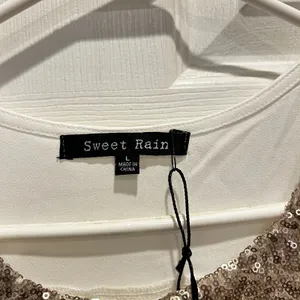 NWT Sweet Rain Womens White Sleeveless Sequin Peter Pan Collar High Low‎ Top L thumbnail 3