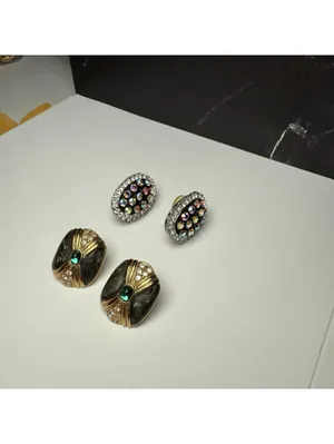 Rhinestone Stud Pierced Earrings Lot Of 2 Large Studs thumbnail 7