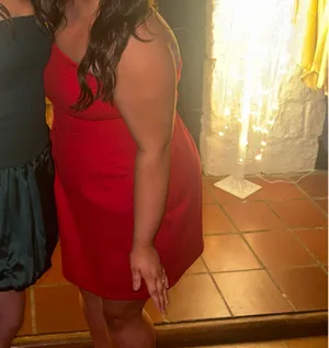 Red Amazon Dress semi formal thumbnail 2