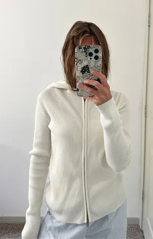 Brandy Melville Sweater thumbnail 1