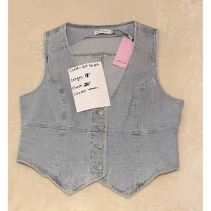 NWT‎ Avec Les Filles Cropped Denim Vest Top Light Wash Blue Button Front XL thumbnail 4