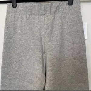 Good American NWT Essential Leggings in Heather Gray thumbnail 7
