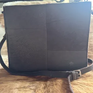 Genuine Leather Long Horn Purse thumbnail 4