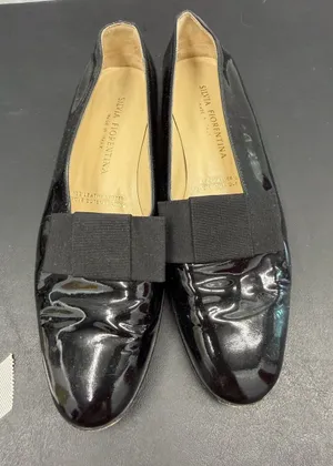Silvia Fiorentina Patent Leather Bow Loafers Size 8.5 thumbnail 1