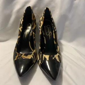 Jessica Simpson Leopard Heel thumbnail 5