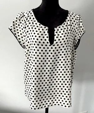 ZARA Pretty polka dot top🖤🤍🖤 thumbnail 1
