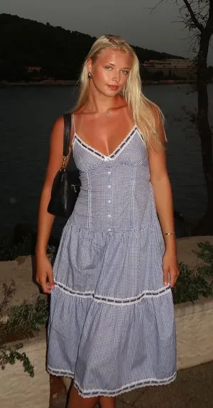 Frankie’s bikinis dress thumbnail 1