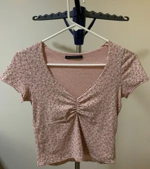 Brandy Melville Top One Size thumbnail 2