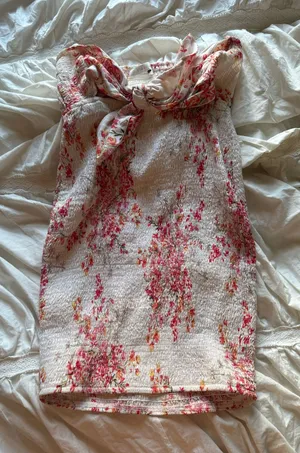 Ovianca Urban Outfitters Flower Dress thumbnail 1