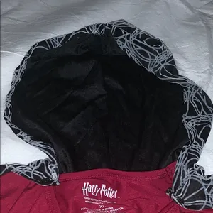Juniors Harry Potter Burgundy Shirt with Cape thumbnail 4