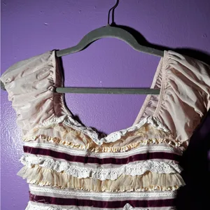 Kimchi Blue Ruffled Square-Neck Crop Top in Blush with Purple Accents thumbnail 3