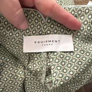 NWT $350 Equipment‎ Allete Crop Wide Leg Pants Size 0 Green Silk Viscose thumbnail 4