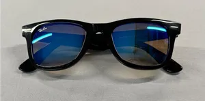 Ray-Ban | 50-22-150 | Wayfarer Sunglasses Polarized thumbnail 1
