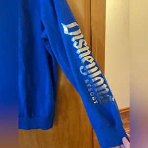Disneyland Resort Exclusive Sweatshirt Mickey Mouse Logo NWT Blue Unisex XL thumbnail 9