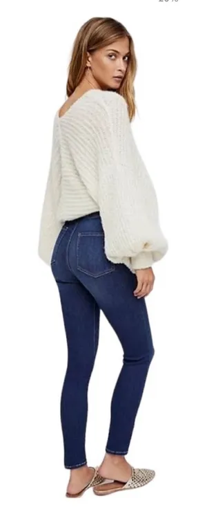 Free People - Denim Elastic Waist Jeans - brand new condition! 👖 thumbnail 1