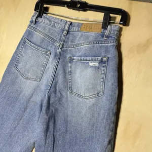PacSun Women's Size 26 High Rise Wide Leg Distressed Ripped Light Wash Jeans thumbnail 5