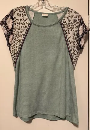 Bibi sage green Ribbed Knit Top with Multiprint Short Sleeves size L Size L thumbnail 1