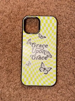 iPhone 12 case thumbnail 1