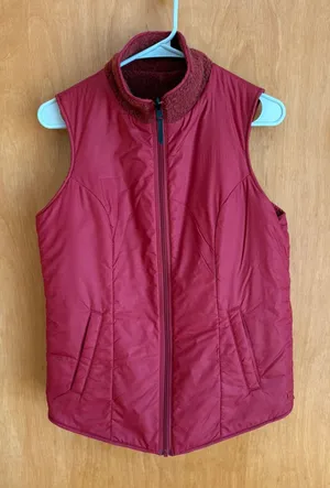 Smartwool Hudson Trail Reversible Vest Women Size‎ S Red SW019268 Fleece Quilted thumbnail 1