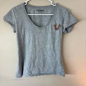 True Religion V Neck Short Sleeve  thumbnail 1