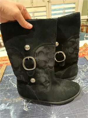 Coach Meyer Signature Suede Winter Boots – Black – Size 6 thumbnail 16
