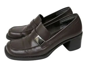 Vintage 90s Mootsies Tootsies Canteen Brown Leather Heeled Loafers thumbnail 1