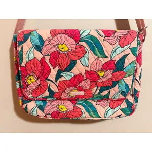 Vera Bradley Messenger Bag Womens OS Mod Floral Pink Print (retired)Excellent thumbnail 3