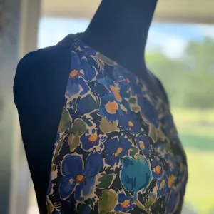Zara Floral One-Shoulder Blouse - size M thumbnail 3